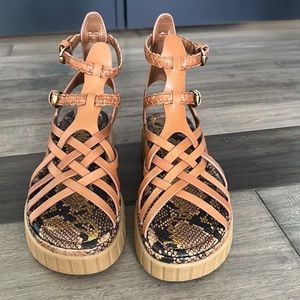 NWT Sam Edelman Genea Saddle Leather Sandals